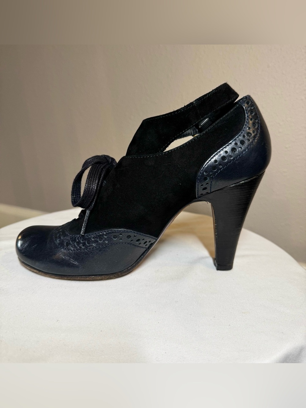 Chie Mihara Navy Veranda Oxford Heels Size 39 - Picture 7 of 16